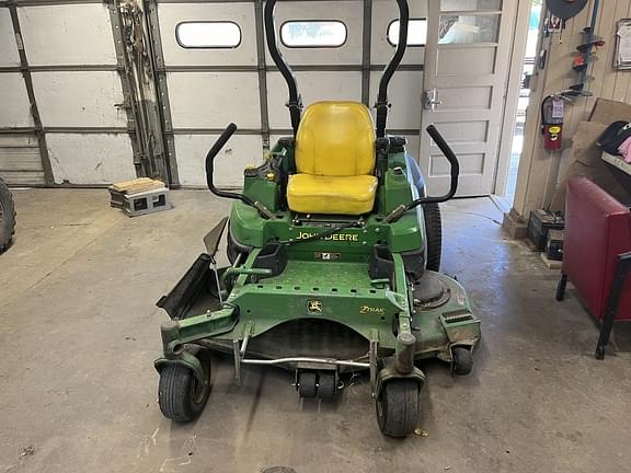 Image of John Deere Z925A equipment image 1