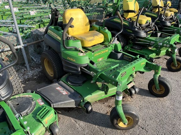 Main image John Deere Z925A
