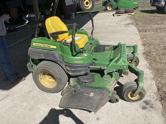 Image of John Deere Z925A Primary image