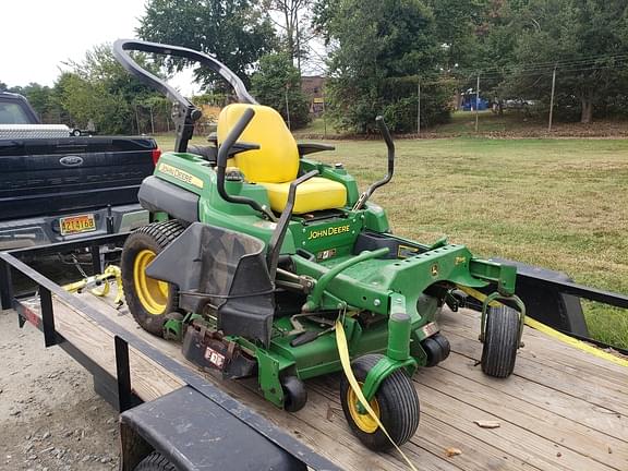 Image of John Deere Z930A equipment image 1