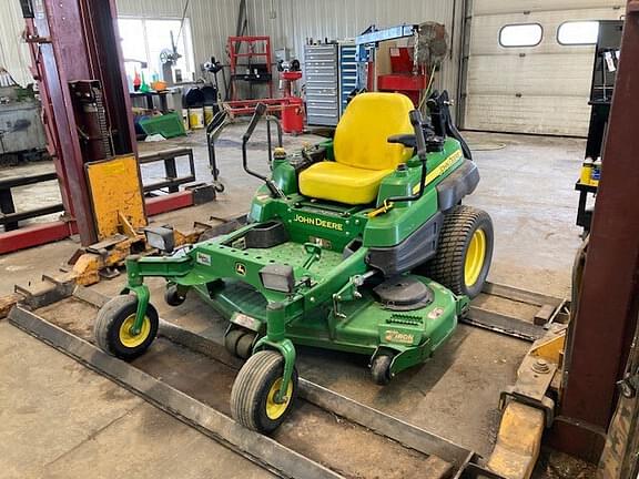 Image of John Deere Z930A equipment image 3