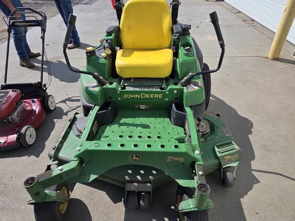 Image of John Deere Z930A equipment image 2