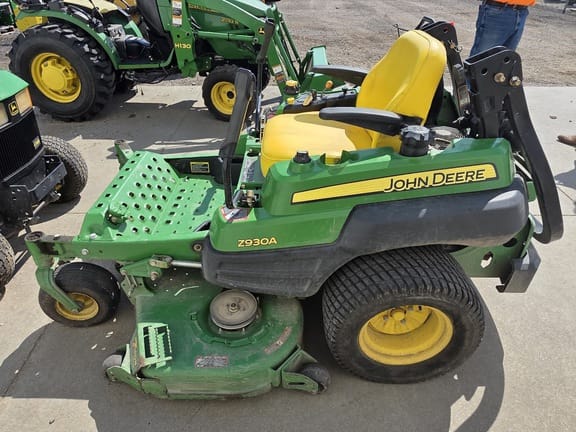 2011 John Deere Z930A Equipment Image0