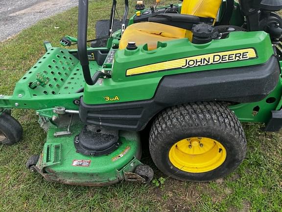 Image of John Deere Z930A equipment image 4