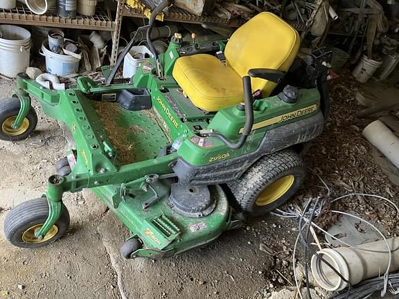 Image of John Deere Z950A equipment image 2