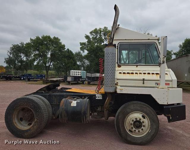 Image of Kalmar 4X2 equipment image 3
