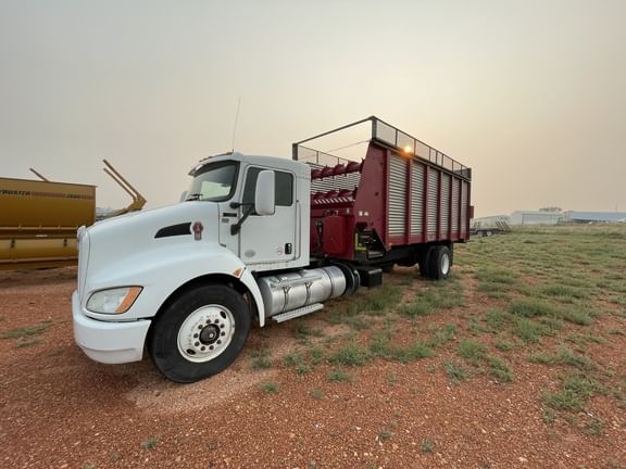 Main image Kenworth T270