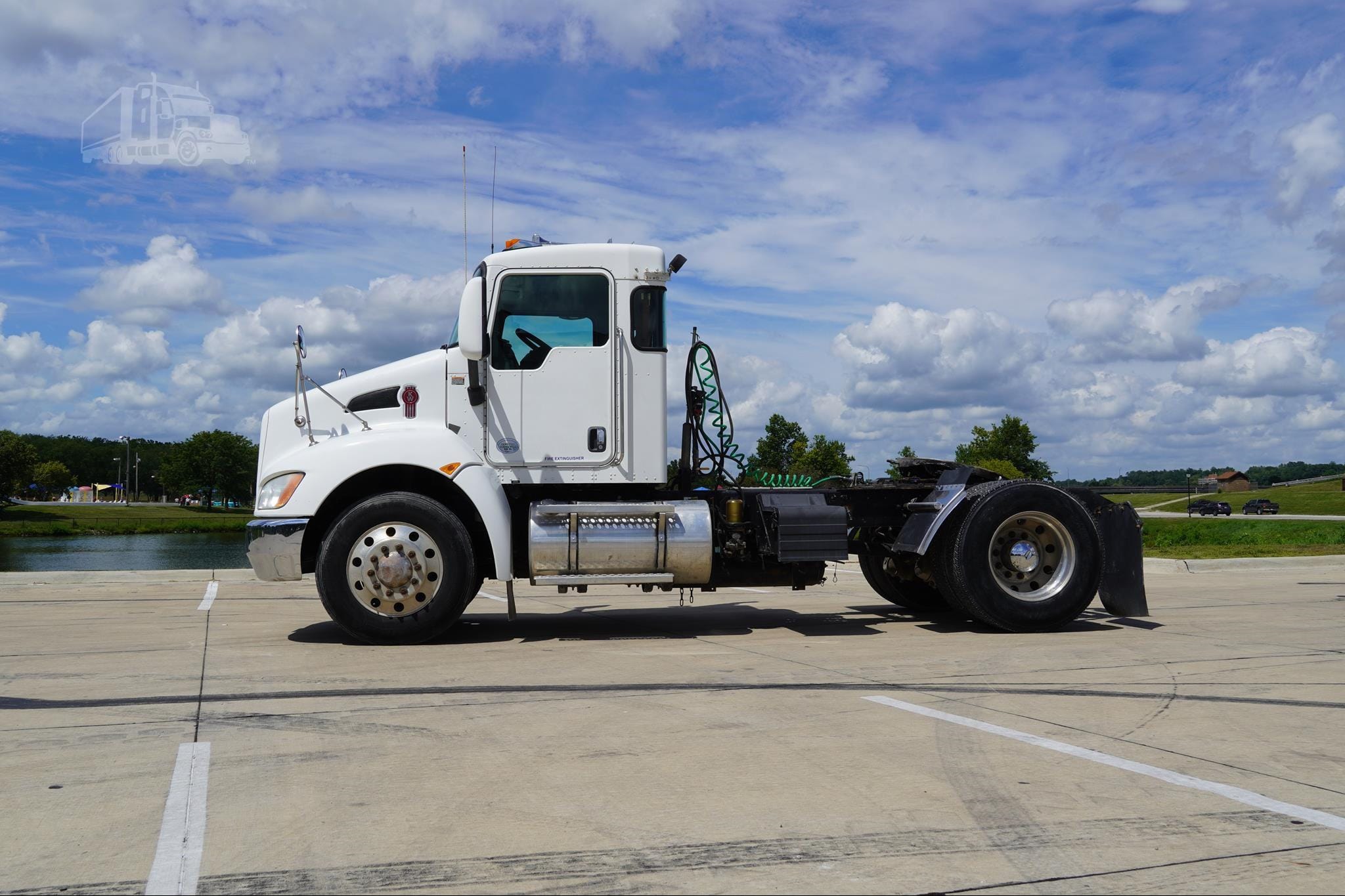 2011 Kenworth T370 Equipment Image0