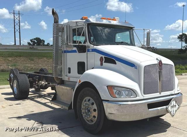 Image of Kenworth T370 equipment image 2