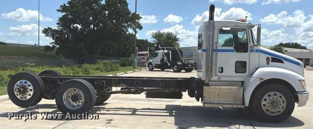 Image of Kenworth T370 equipment image 3