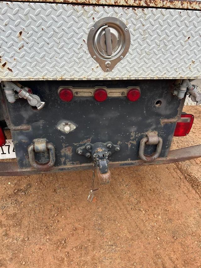 Image of Kenworth T400 equipment image 4