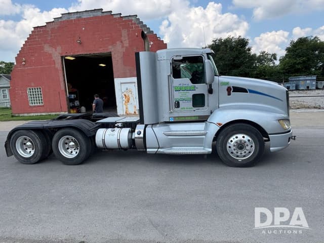 Image of Kenworth T6 equipment image 2