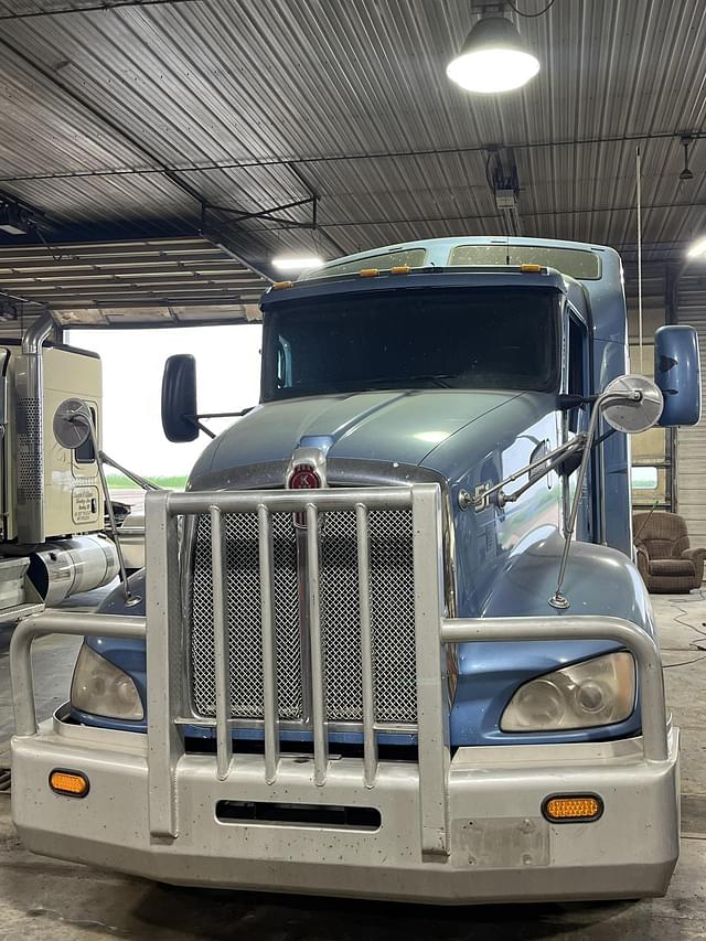 Image of Kenworth T660 equipment image 2