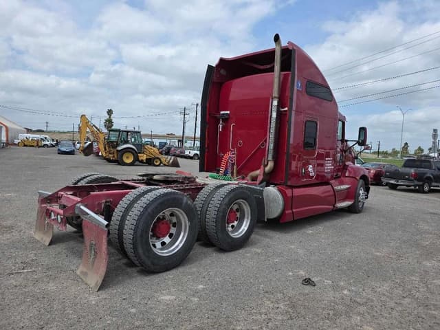 Image of Kenworth T660 equipment image 4