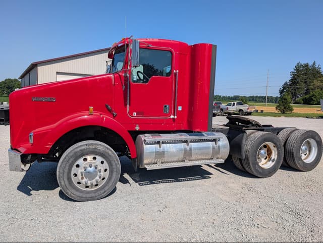 Image of Kenworth T800 equipment image 1