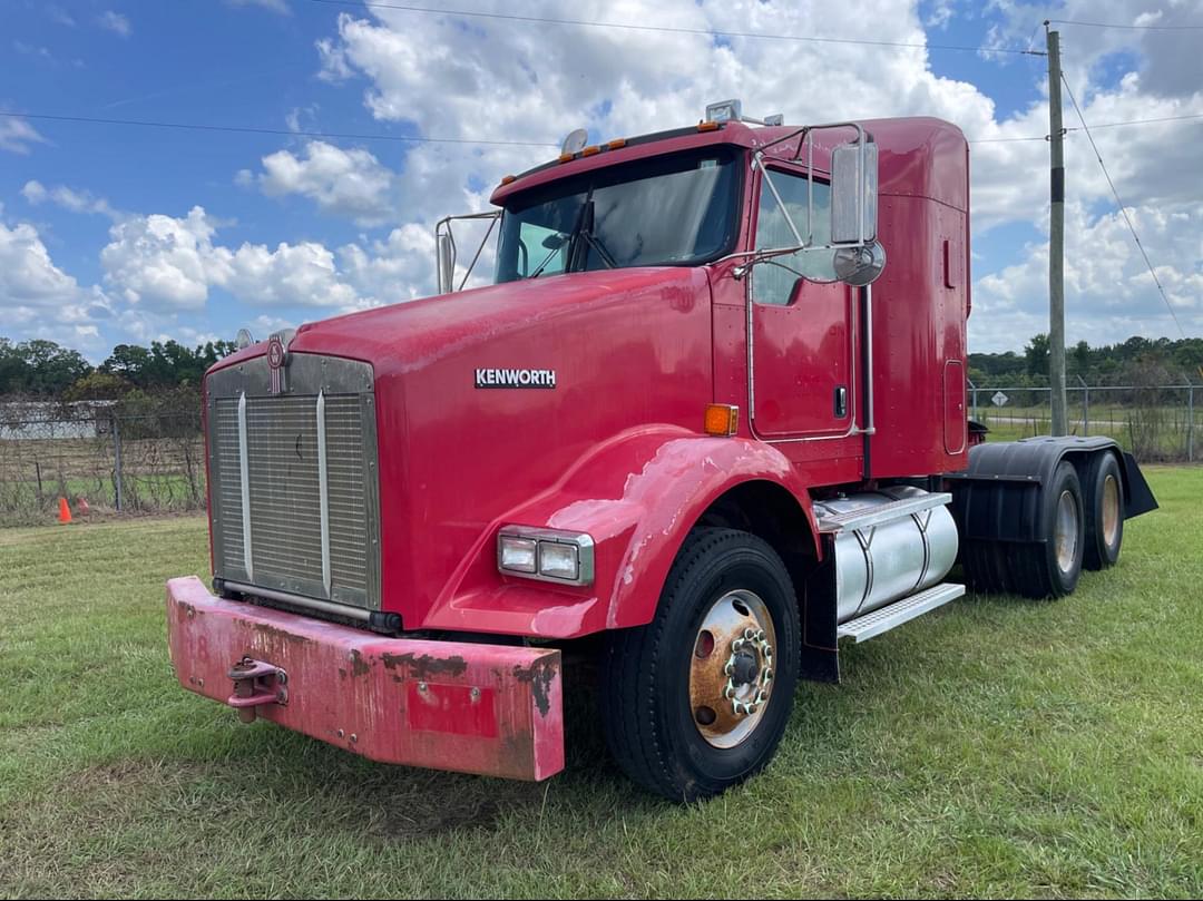 Image of Kenworth T800 Primary image