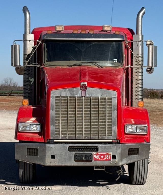 Image of Kenworth T800 equipment image 1