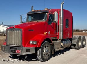 2011 Kenworth T800 Image