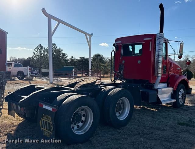 Image of Kenworth T800 equipment image 4