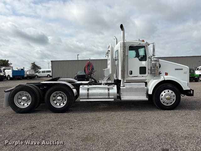 Image of Kenworth T800 equipment image 3