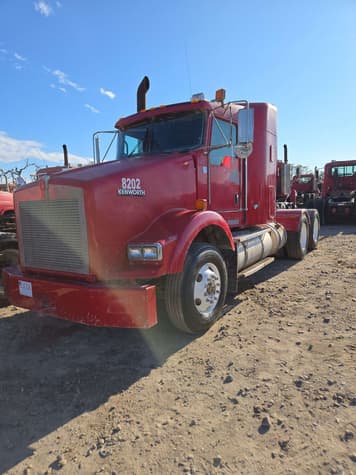 Main image Kenworth T800