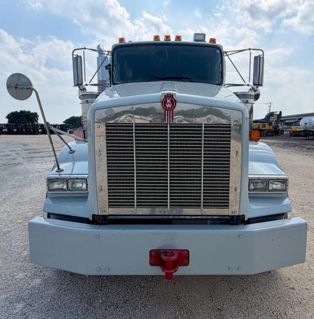 Image of Kenworth T800 equipment image 1