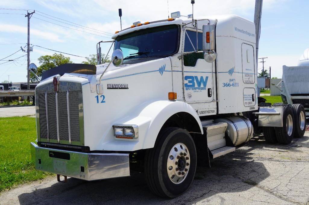 Main image Kenworth T800