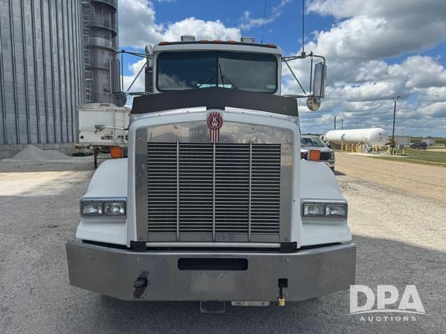 Image of Kenworth T800 equipment image 1