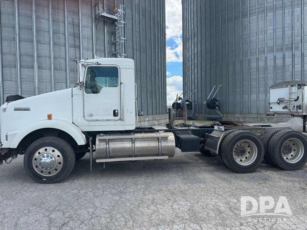 Image of Kenworth T800 Primary image