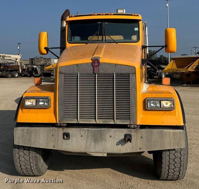 Image of Kenworth W900 equipment image 1