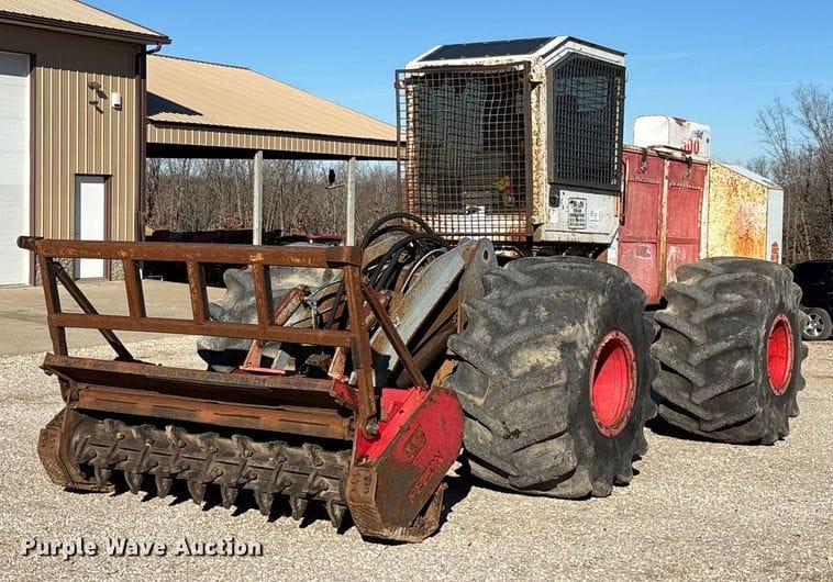 2011 Kershaw 500 Equipment Image0