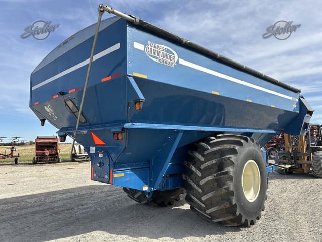 Image of Kinze 1050 equipment image 2