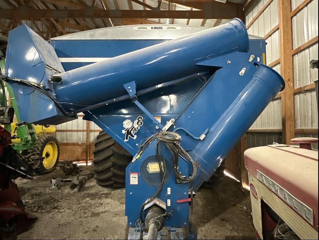 Image of Kinze 1050 Primary image