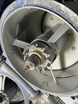 Image of Kinze 1050 equipment image 4