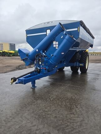 2011 Kinze 1050 Equipment Image0