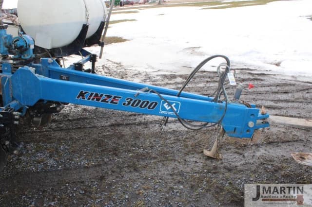 Image of Kinze 3000 equipment image 4