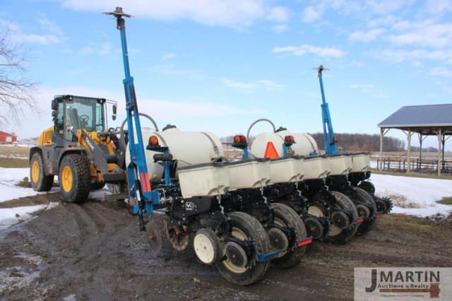 Image of Kinze 3000 equipment image 2