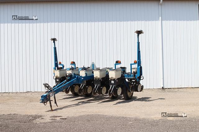 Image of Kinze 3000 equipment image 2