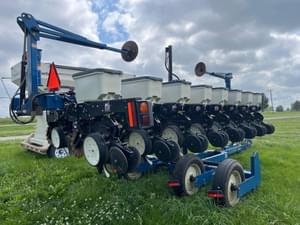 2011 Kinze 3500 Image