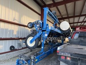 2011 Kinze 3600 Image
