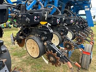 Main image Kinze 3600 7