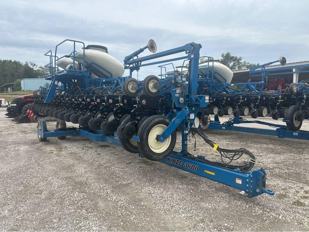 Image of Kinze 3600 Primary image