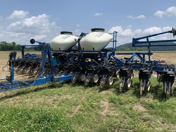 Image of Kinze 3600 Primary image