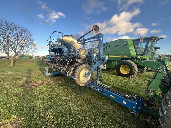 Image of Kinze 3600ASD equipment image 1