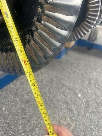 Image of Kinze 3600 equipment image 2
