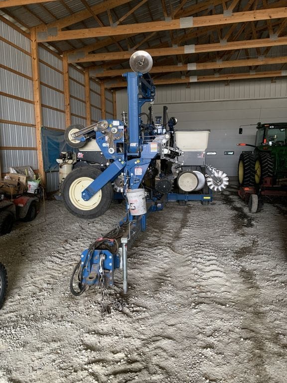 2011 Kinze 3600 Equipment Image0