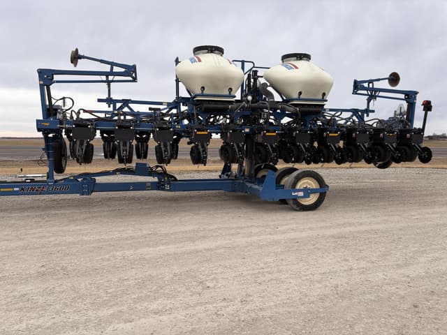 Image of Kinze 3600ASD equipment image 1