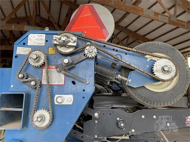 Image of Kinze 3600ASD equipment image 2