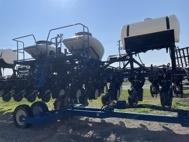 Image of Kinze 3600ASD equipment image 2