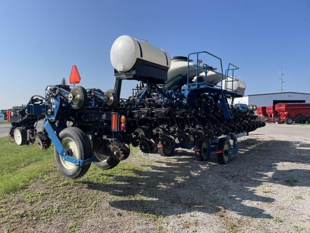 Image of Kinze 3600ASD equipment image 3